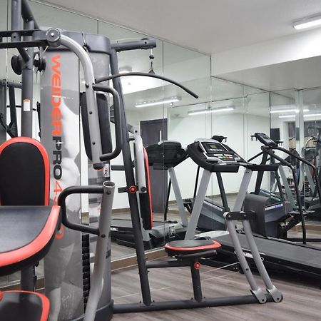 Travelers Inn And Suites Raleigh Ngoại thất bức ảnh