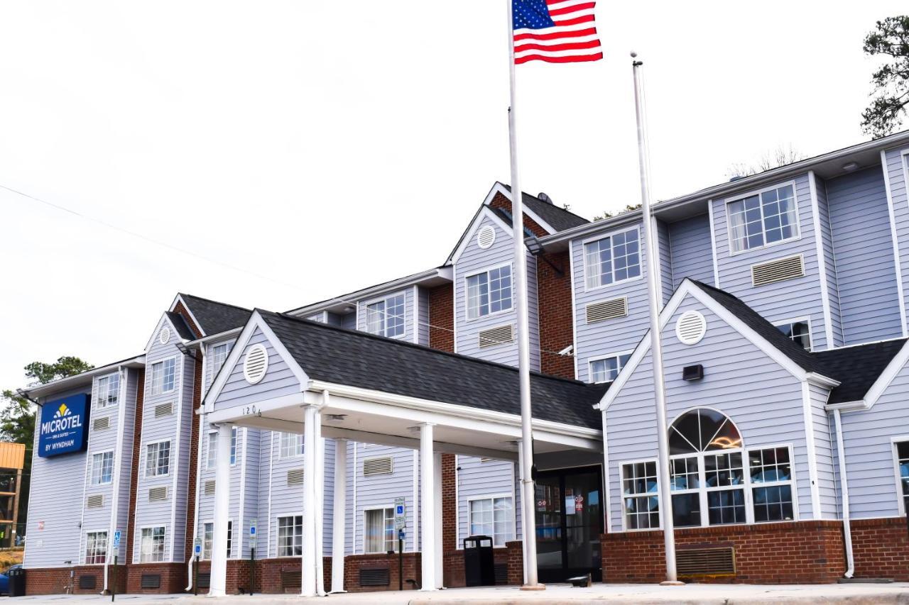 Travelers Inn And Suites Raleigh Ngoại thất bức ảnh
